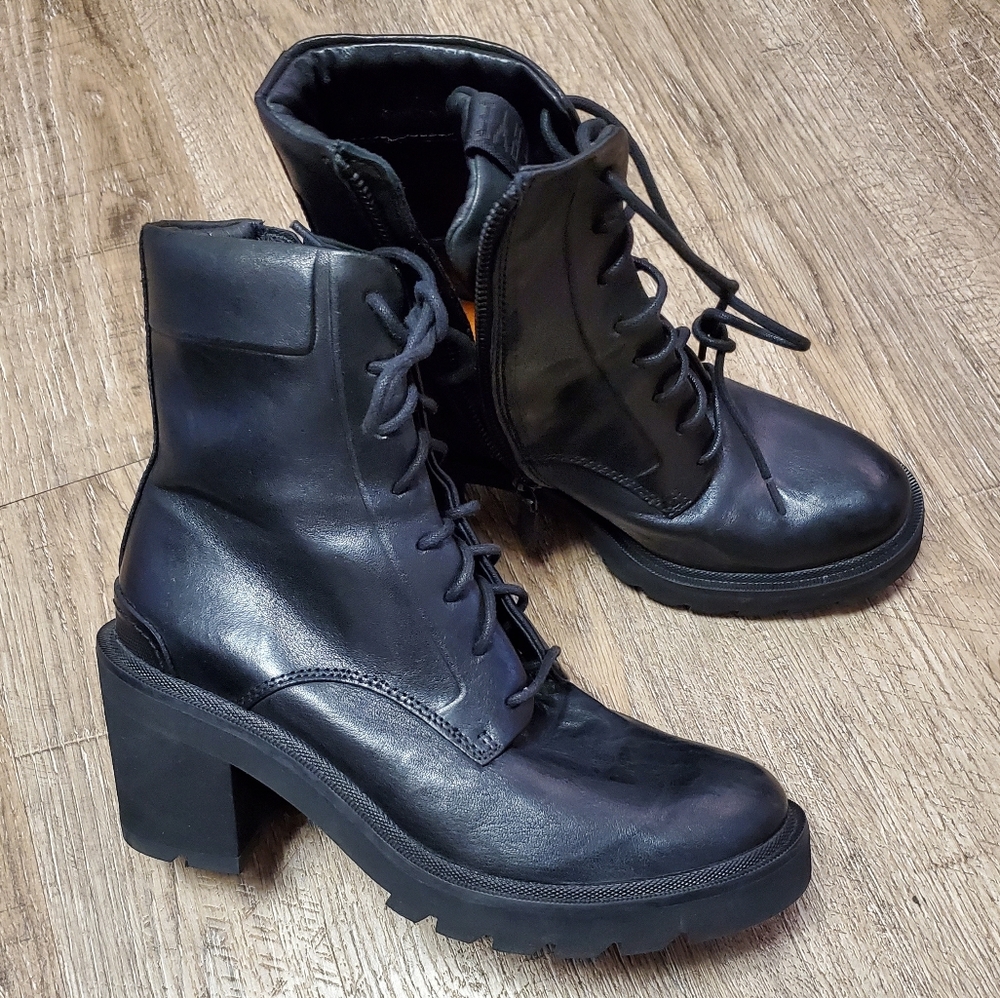 Frye NEW Frye Savannah  lace up boots black size 7